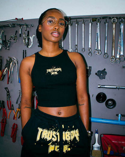 WOMAN BLACK TANK TOP